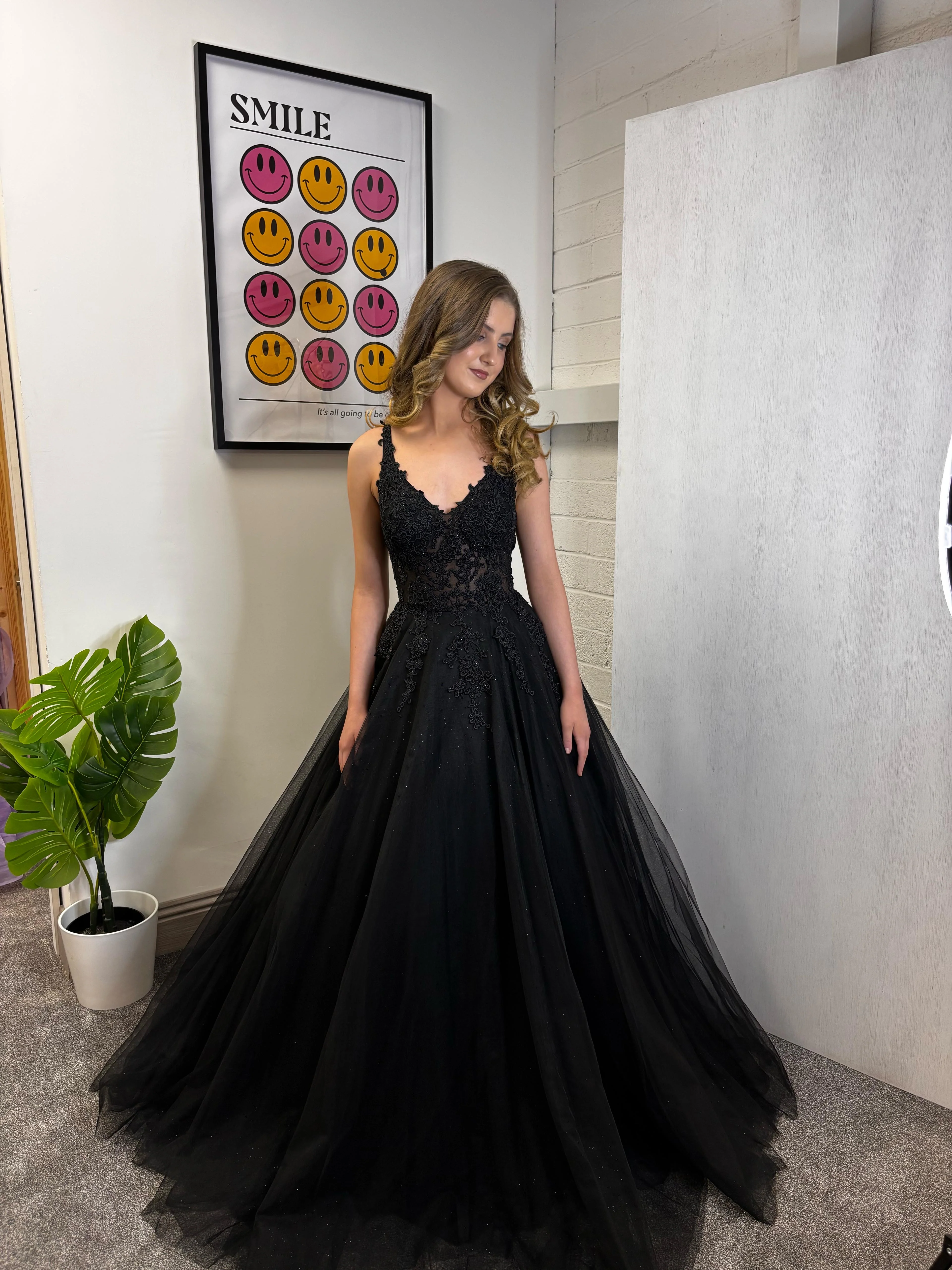 PRINCESS GOWN BLACK - Image 2